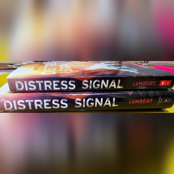 NWT 2 NOVELS "DISTRESS SIGNAL" BY M LAMBERT - Picture 5 of 6